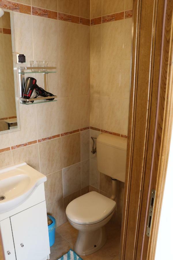 Guesthouse Mario Korenica Bagian luar foto