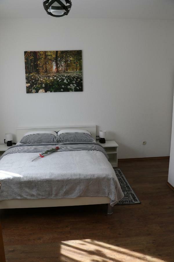 Guesthouse Mario Korenica Bagian luar foto