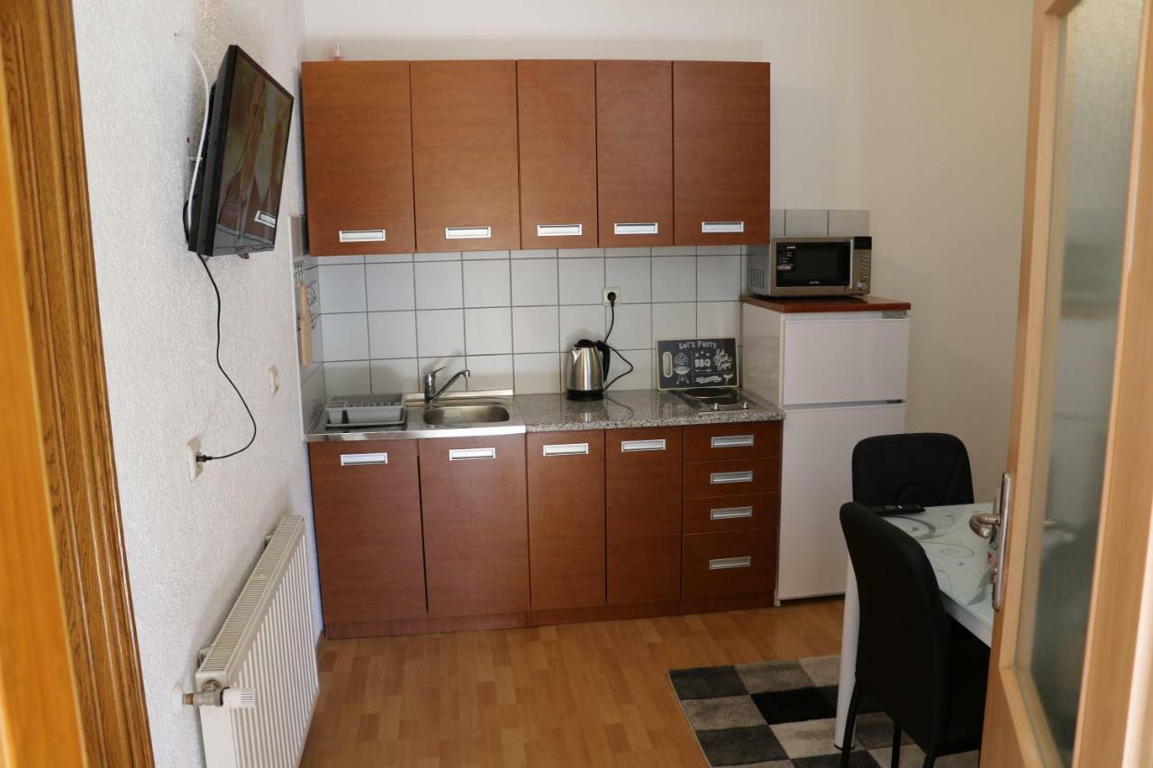 Guesthouse Mario Korenica Bagian luar foto