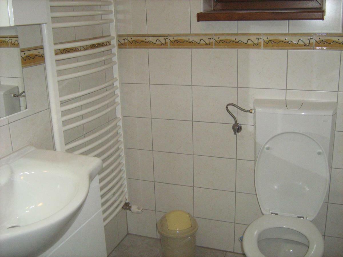 Guesthouse Mario Korenica Bagian luar foto