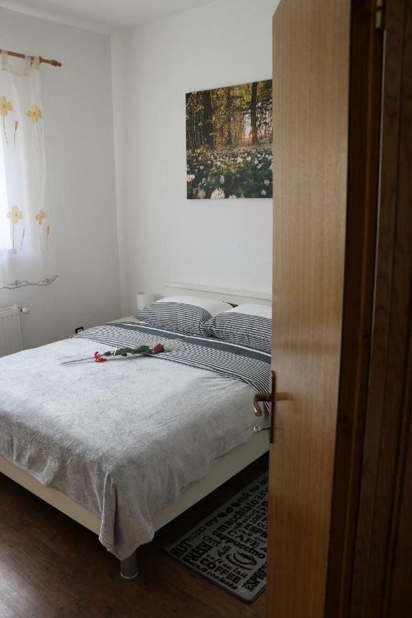 Guesthouse Mario Korenica Bagian luar foto